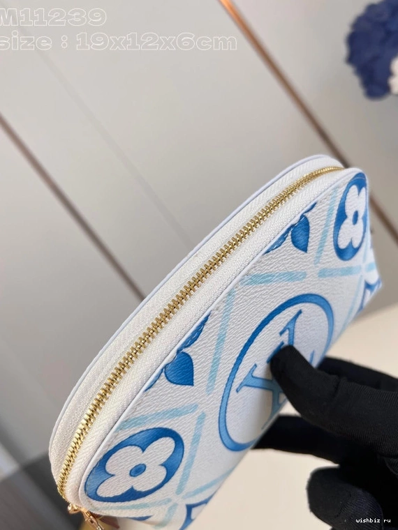 WIS Cosmétique Pochette Louis PM Vuitton 0307